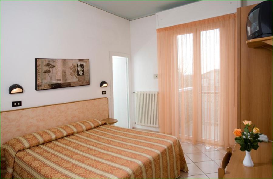 Hotel Verdemare Rimini Exteriér fotografie