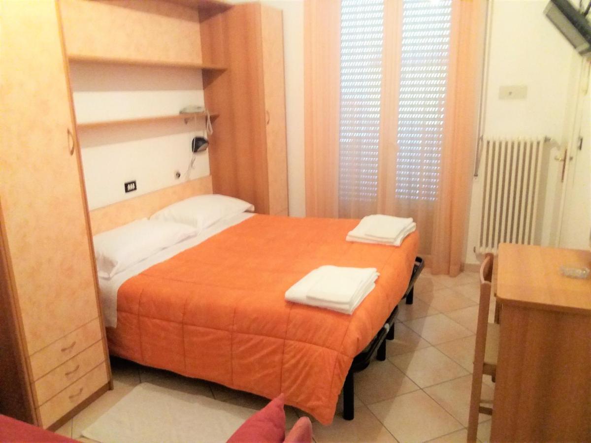 Hotel Verdemare Rimini Exteriér fotografie