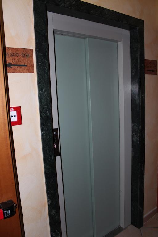 Hotel Verdemare Rimini Exteriér fotografie